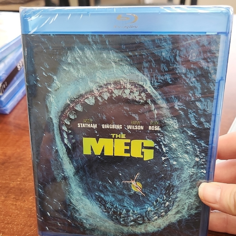 The Meg Blu-ray Factory Sealed - Picture 3 of 4
